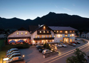 Гостиница Hotel Goldene Rose  Реуте